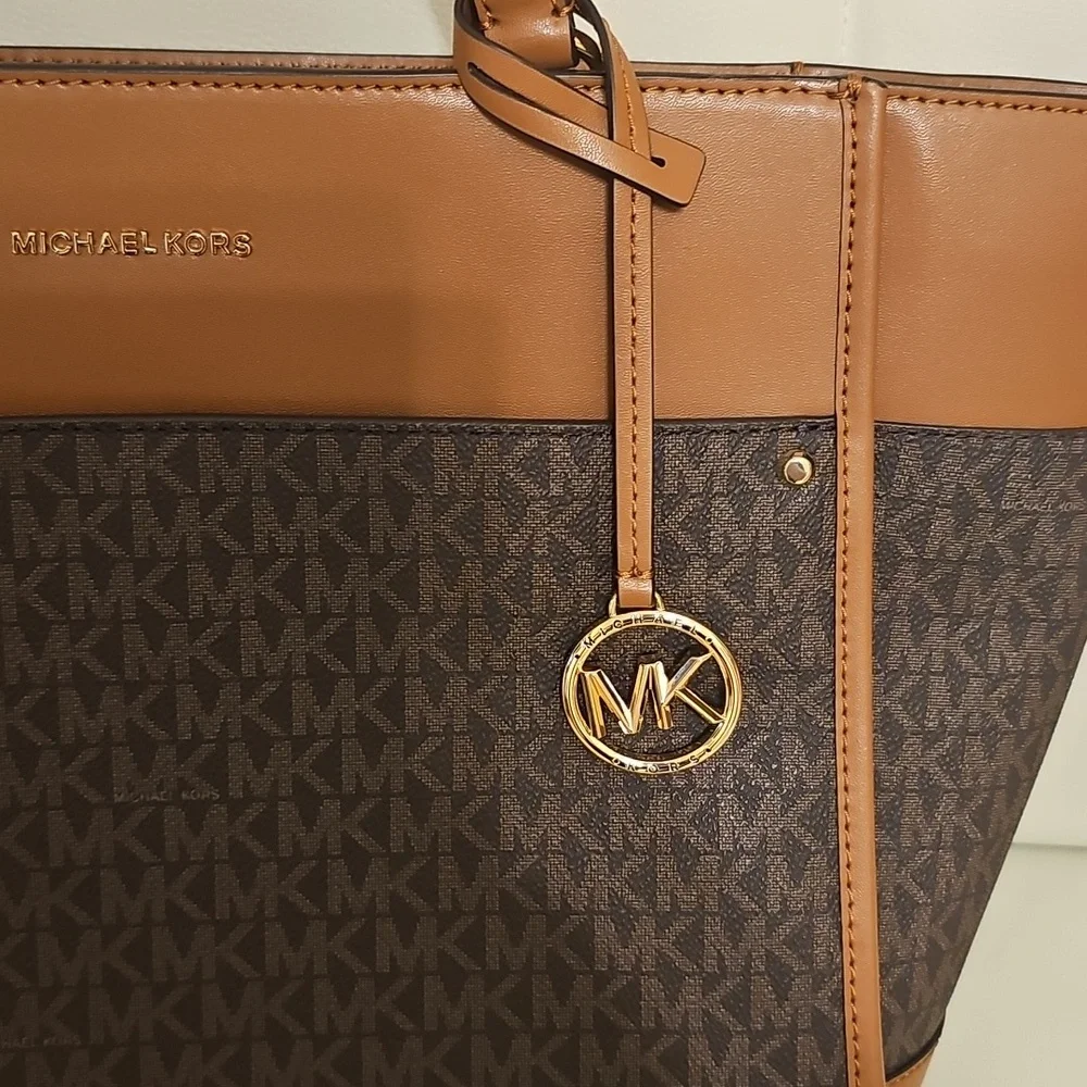Michael Kors Harrison Large Tote